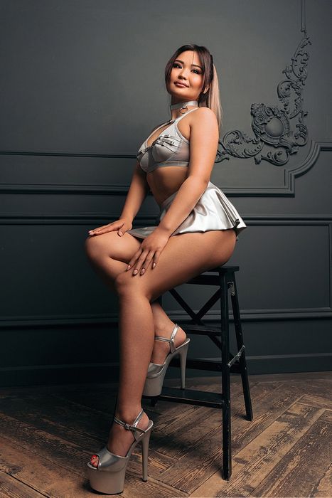 Проститутки Краснодара — кого зовут «не на один раз»